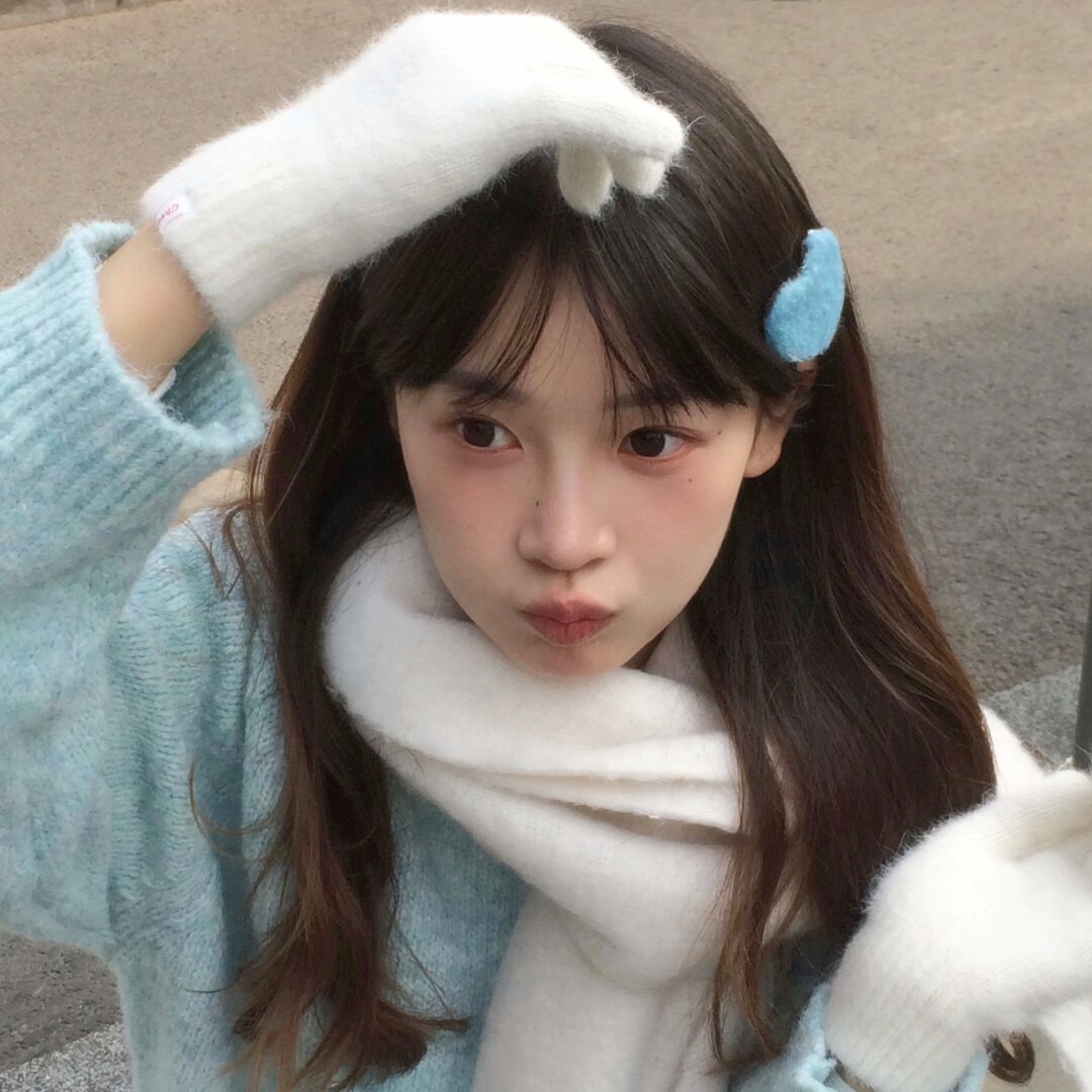 《错位母女》海报